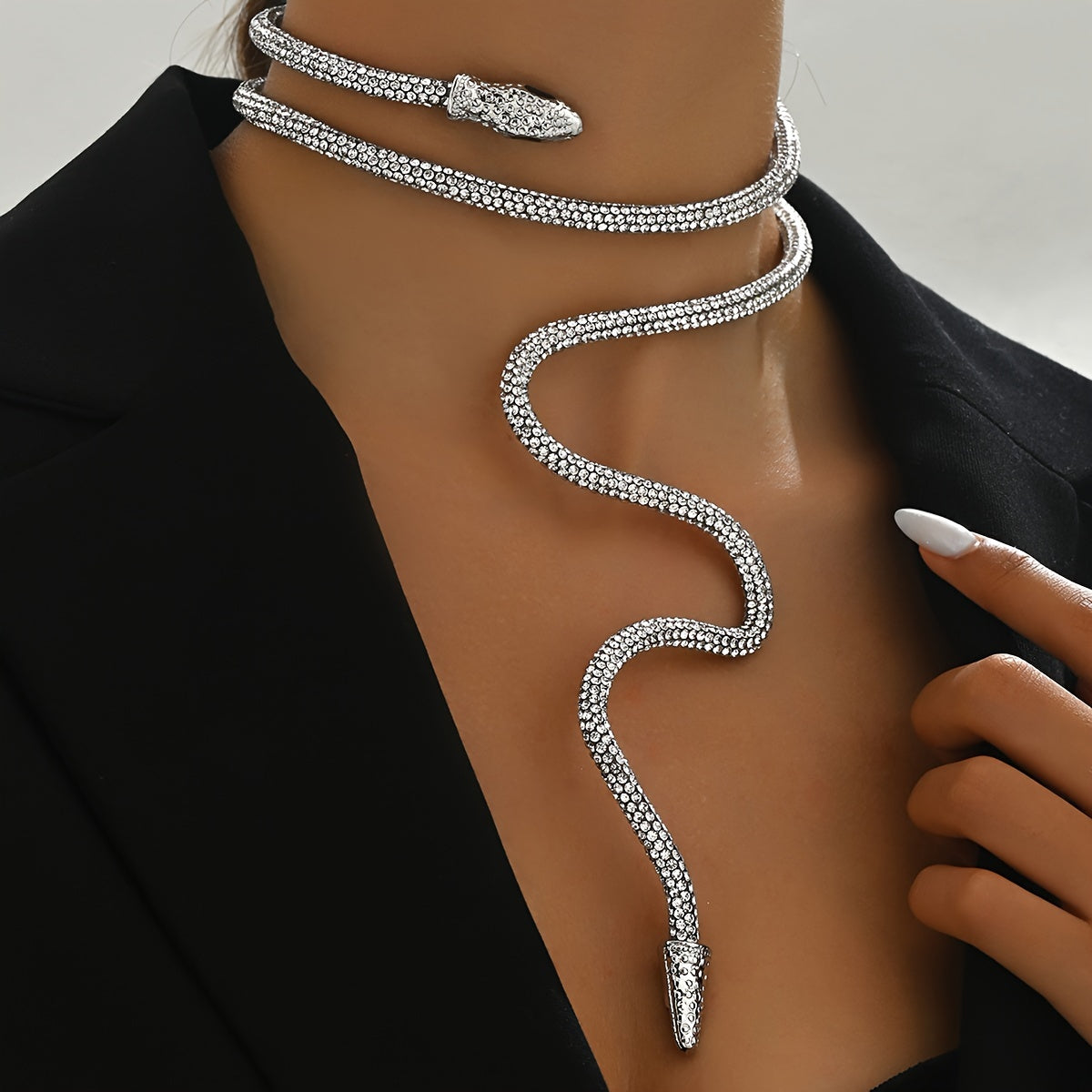 Shiny Snake Chain Necklace – Adjustable Style