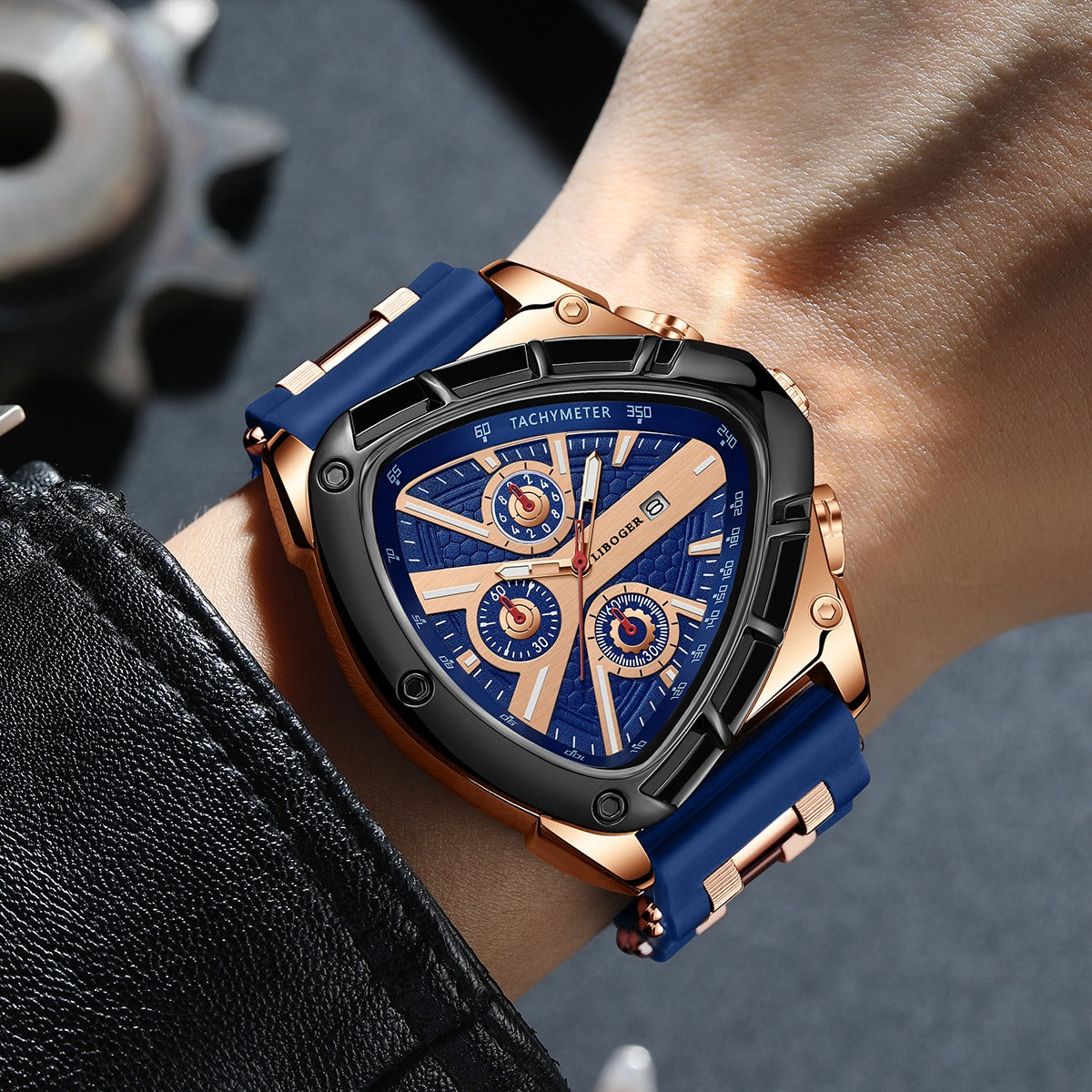 Luxury Men'S Quartz Watch with Triangle Dial