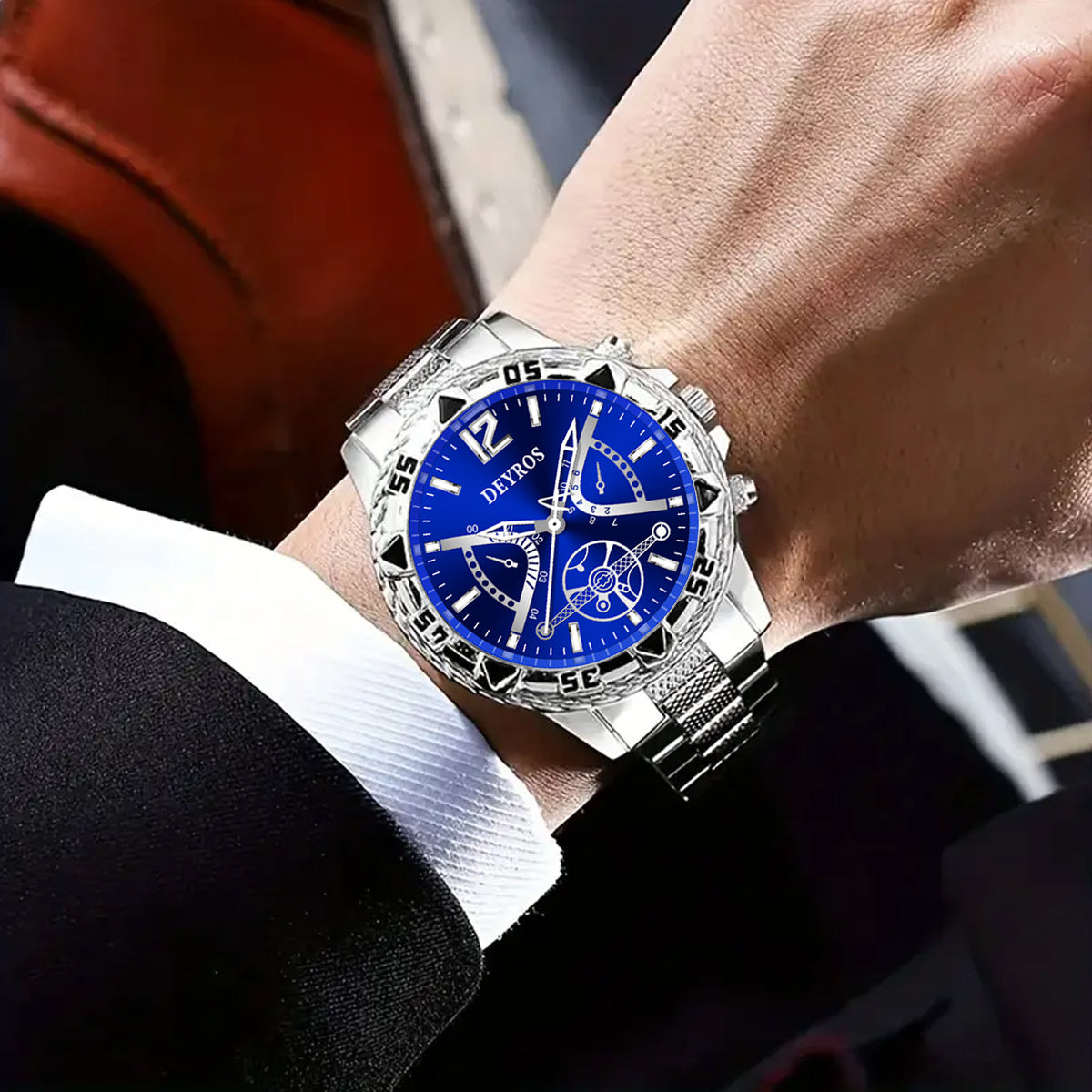 Minimalist Quartz Watch – Silver Steel