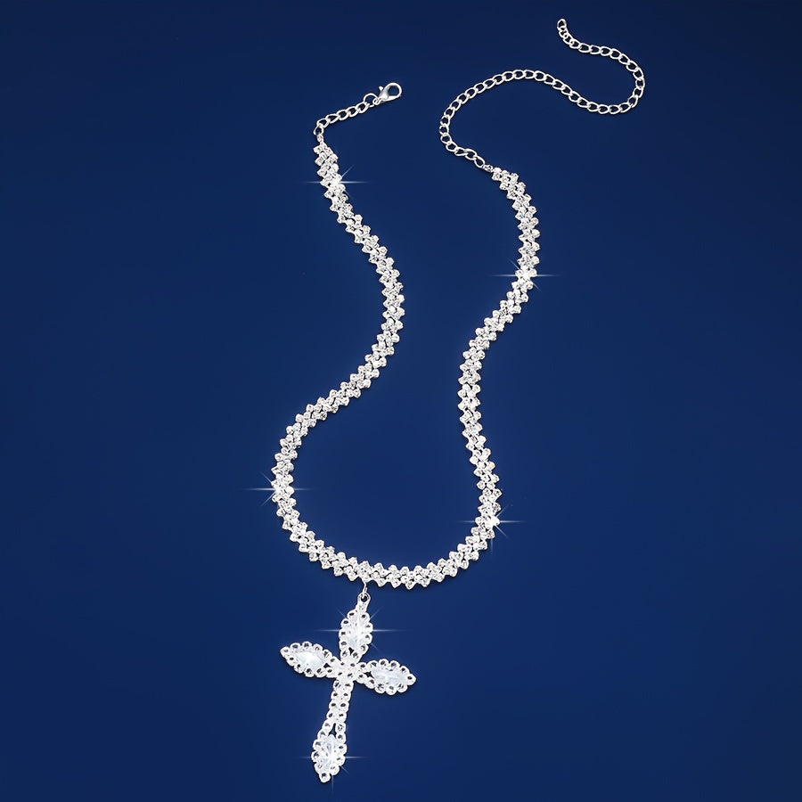 Luxury Cross Pendant Necklace – Silver Sparkle