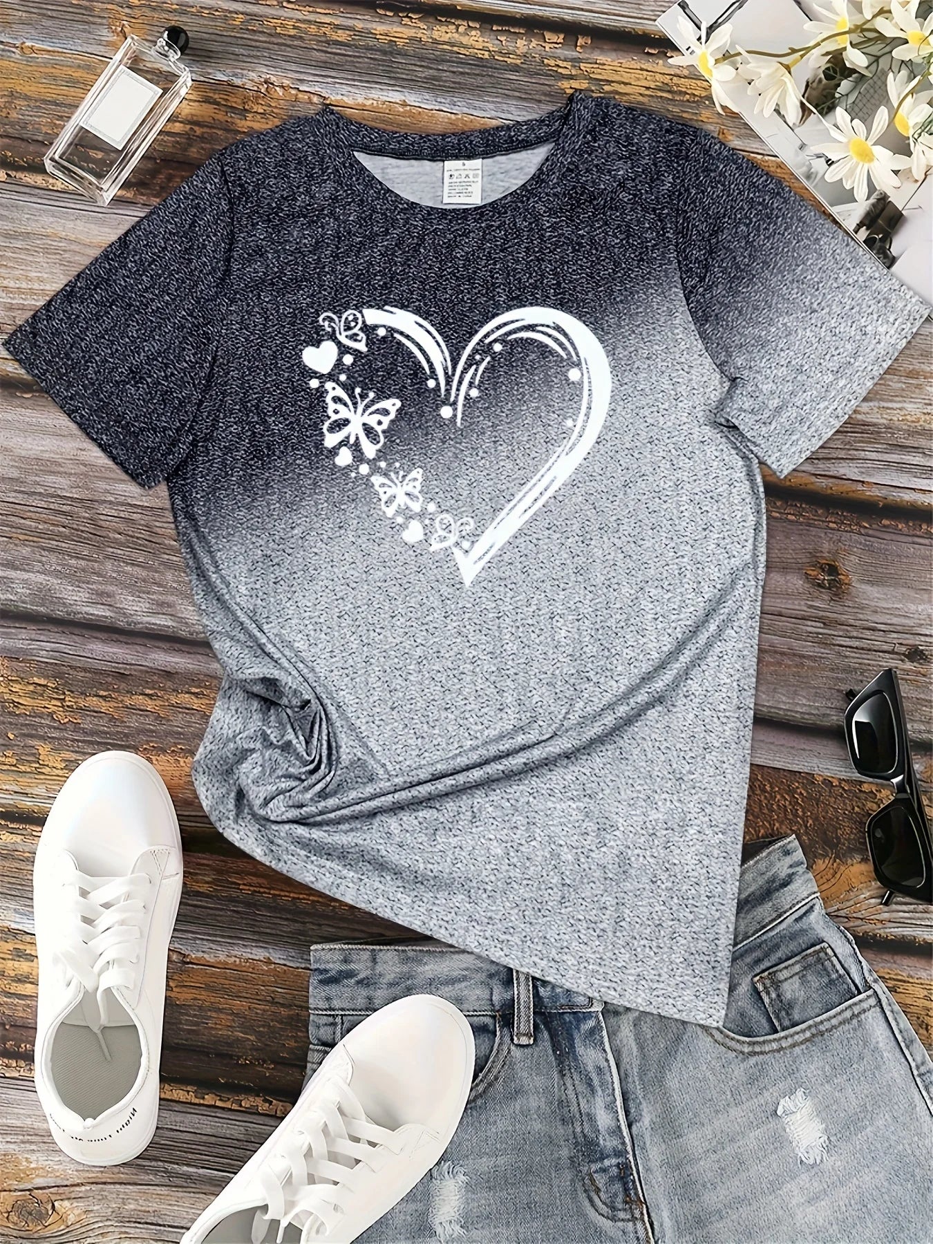 2024 New Style T-Shirt For Women Heart Print Top Fashion