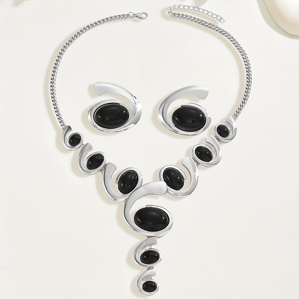 Black Spiral Rhinestone Jewelry Set – 2 Piece